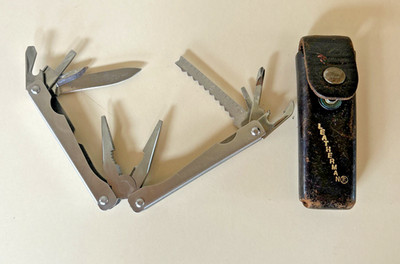 VINTAGE ORIGINAL LEATHERMAN MULTI-TOOL W/LEATHER BELT CASE