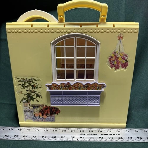 Vintage Barbie Fold Up Kitchen Playset Carry Case House  90s Ships free!