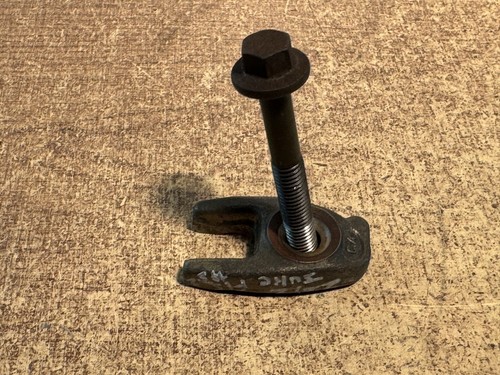 2012 Nissan Juke F15 Injector Bracket Clamp FREE POSTAGE      *3.2