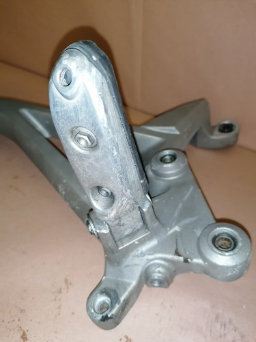 FOOTREST RH PEDANA POGGIAPIEDI DX APRILIA SHIVER 750 07/09 854906 - Bild 5 von 6