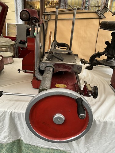 AFFETATRICE ANNI 50