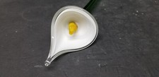 ART GLASS WHITE YELLOW TWIST CENTER CALLA LILY LONG STEM GLASS FLOWER 19 1/2"