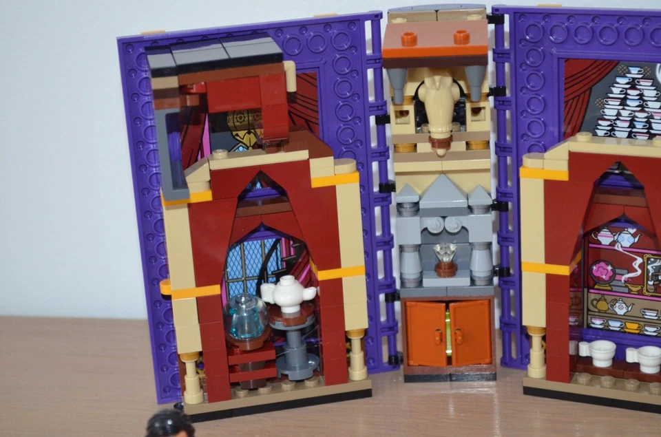 LEGO Harry Potter 76396 Hogwarts Moment: Divination Class, photo 2 sur 5