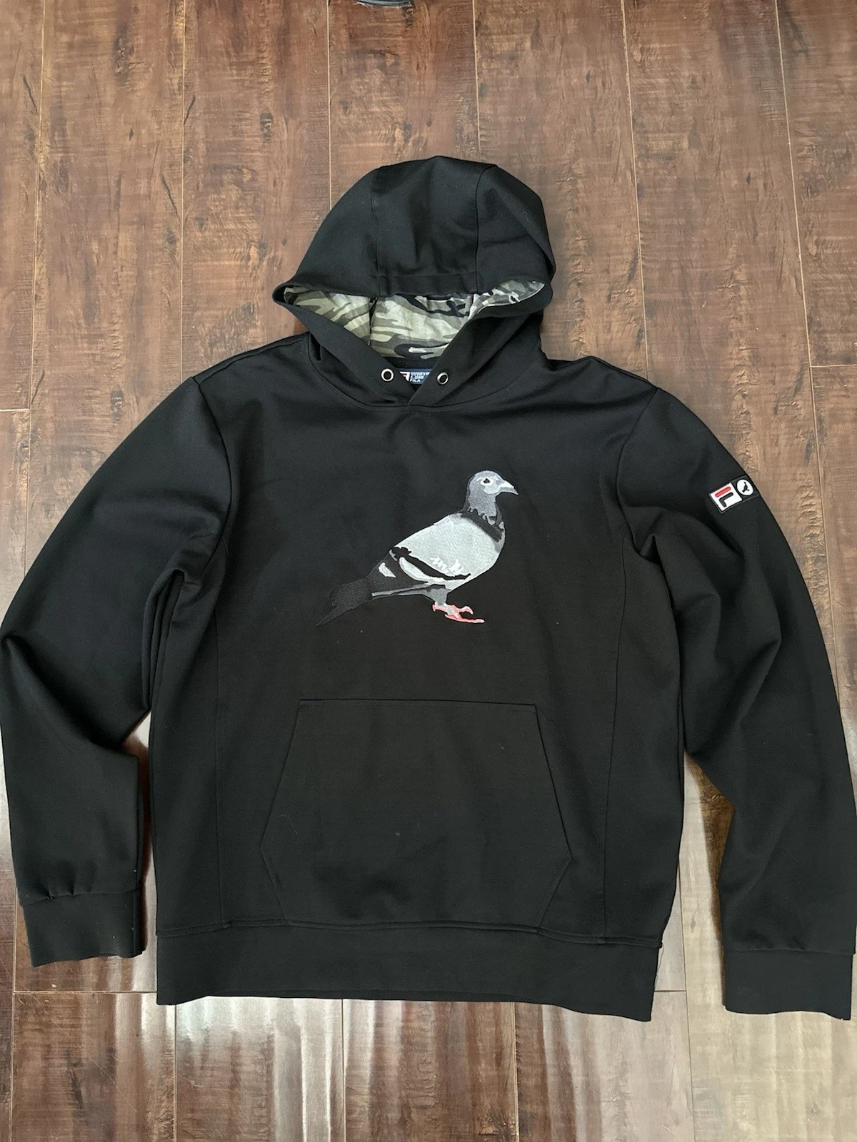 Sweat à capuche Jeff Staple X Pigeon Fila taille XL noir rare unisexe