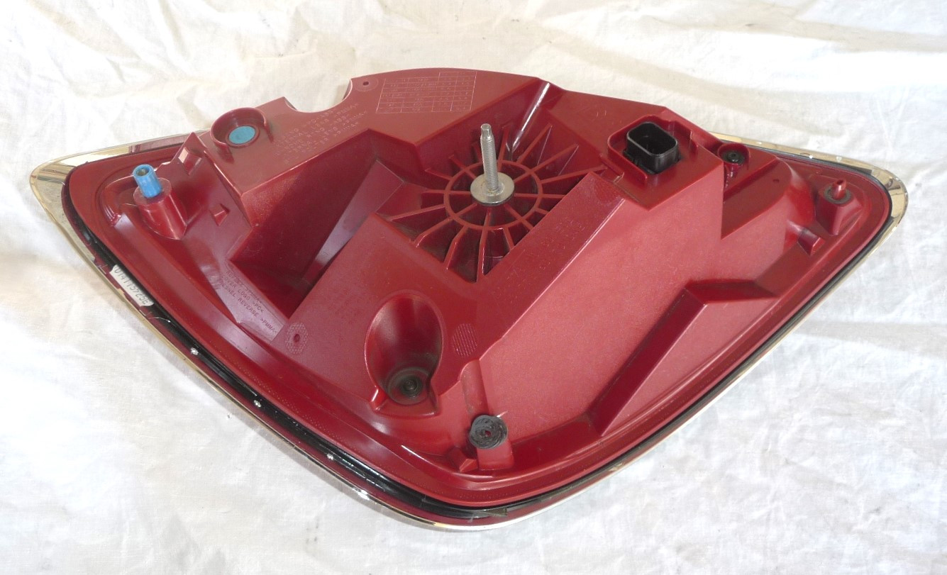 2021-2023 Rolls Royce Ghost RR21/22 Chrome Right Passenger Taillight LED OEM