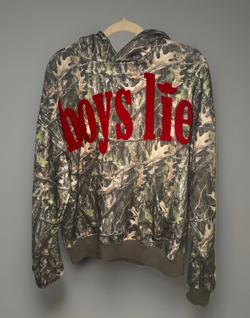 Boys Lie Manhunt Racer Hoodie Camo Red Chenille Logo Graphic Oversized XS
Opens in a new window or t