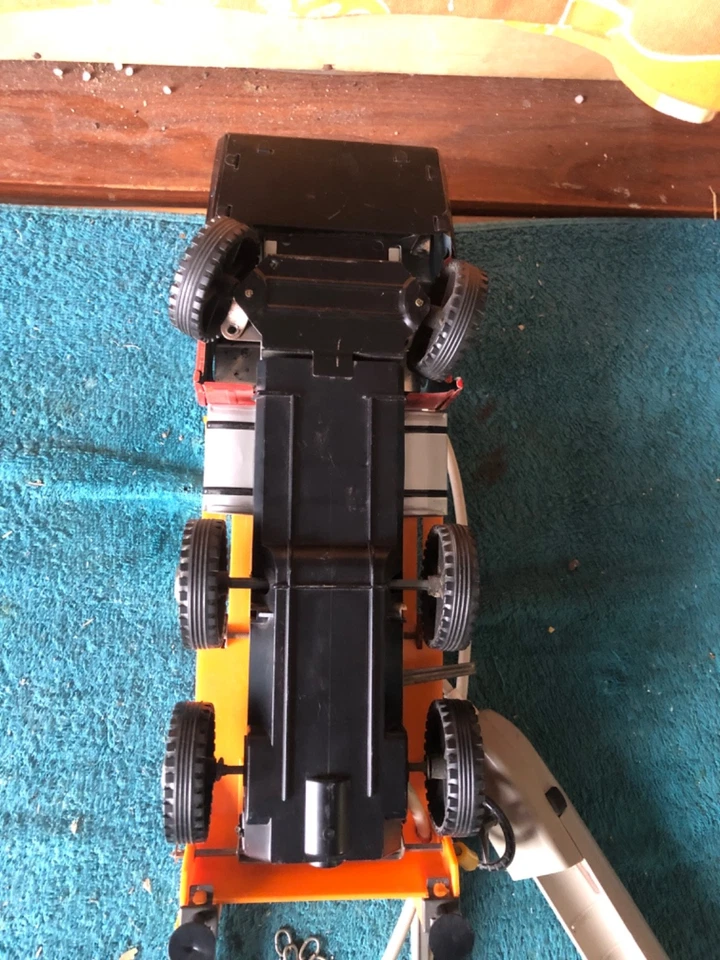 jouet ancien tole plastique camion bernard a restaurer - Photo 4/4