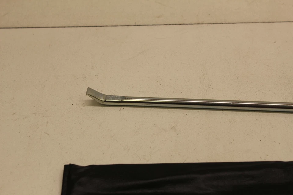 2016 2017 2018 2019 Mazda MX-5 Miata RF OEM bolsa de herramientas estuche con gancho herramienta Foto 3 de 4