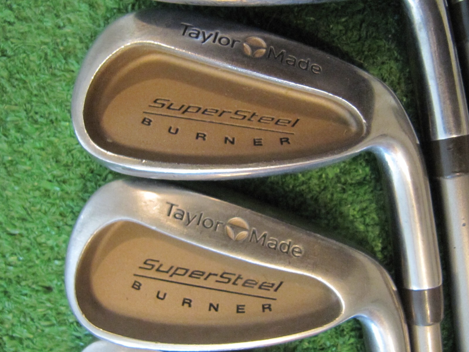 TAYLORMADE BURNER SUPERSTEEL IRONS 4PW, TAYLORMADE BUBBLE L60 LADY