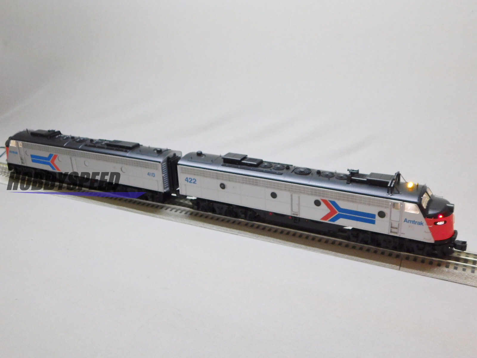 LIONEL AMTRAK LEGACY E8 AA DIESEL O GAUGE train engine
