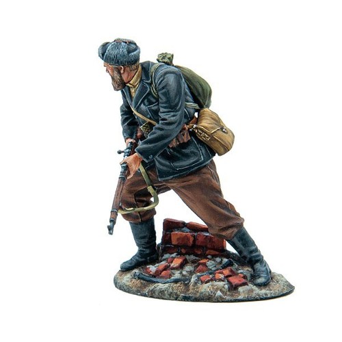 First Legion: RUSSTAL076 Russian Older Factory Worker with Mosin - Picture 2 of 6