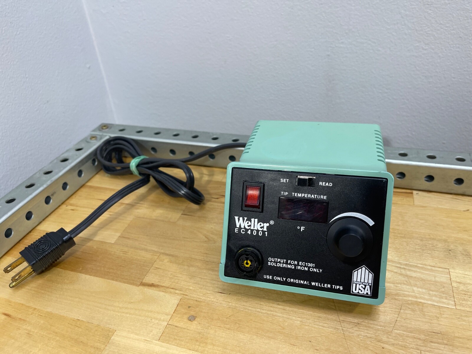 Mint: WELLER EC4002C ESD POWER UNIT Soldering ec4002