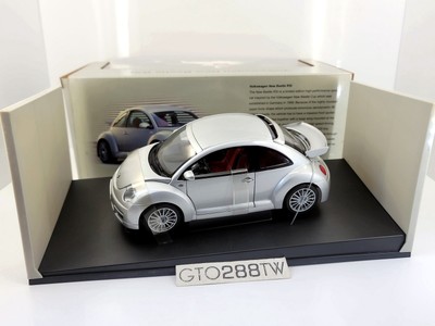 オートアート　1/18 フォルクスワーゲン ビートル RSI 絶版 美品 オートアート 1/18 フォルクスワーゲン ニュービートル RSI VW