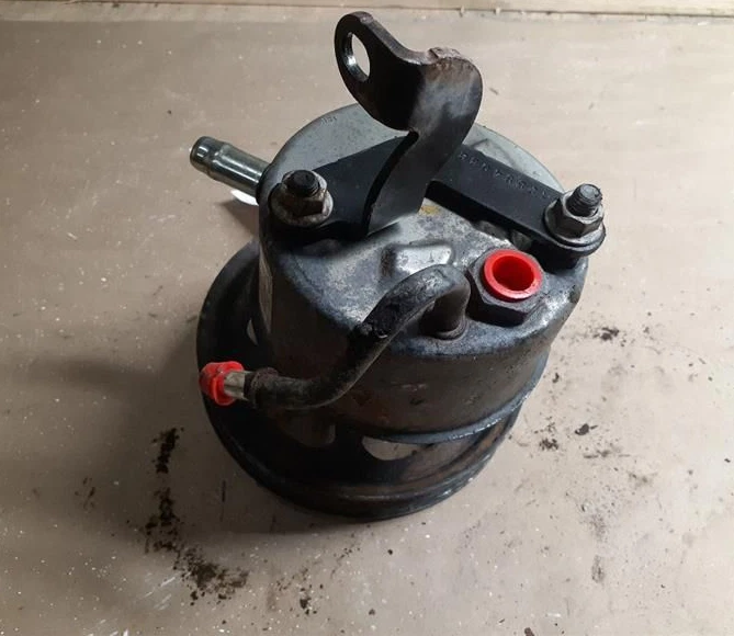 Bomba de dirección asistida Chevrolet Express 1500 1997-2014 Foto 2 de 2