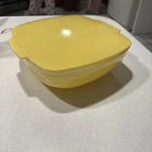 PYREX Hostess Casserole Dish With Lid Square 535B-025  2.5 Quart YELLOW Vintage