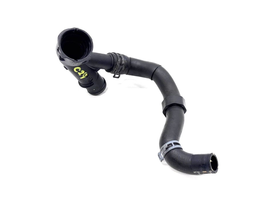 2015–2020 AUDI A3 QUATTRO ADAPTADOR DE FLANGE DE LÍQUIDO DE ARREFECIMENTO COM MANGUEIRA FABRICANTE DE EQUIPAMENTO ORIGINAL 5Q0122291DA - Imagem 2 de 4