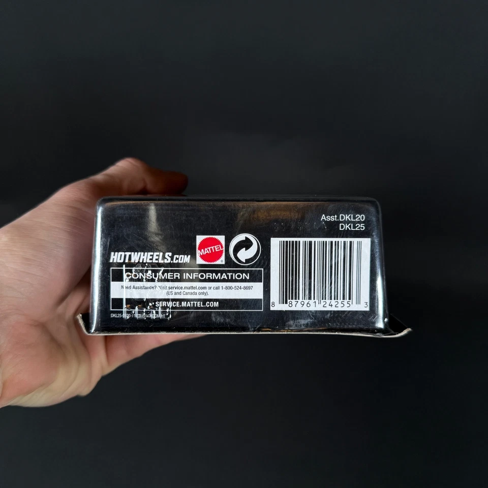 Hot Wheels Бэтмен классический ТВ-сериал Batboat с прицепом 2015 DKL20 новый - Изображение 2 из 4