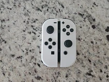 Nintendo Switch - Joy-Con (Right and left] WHITE