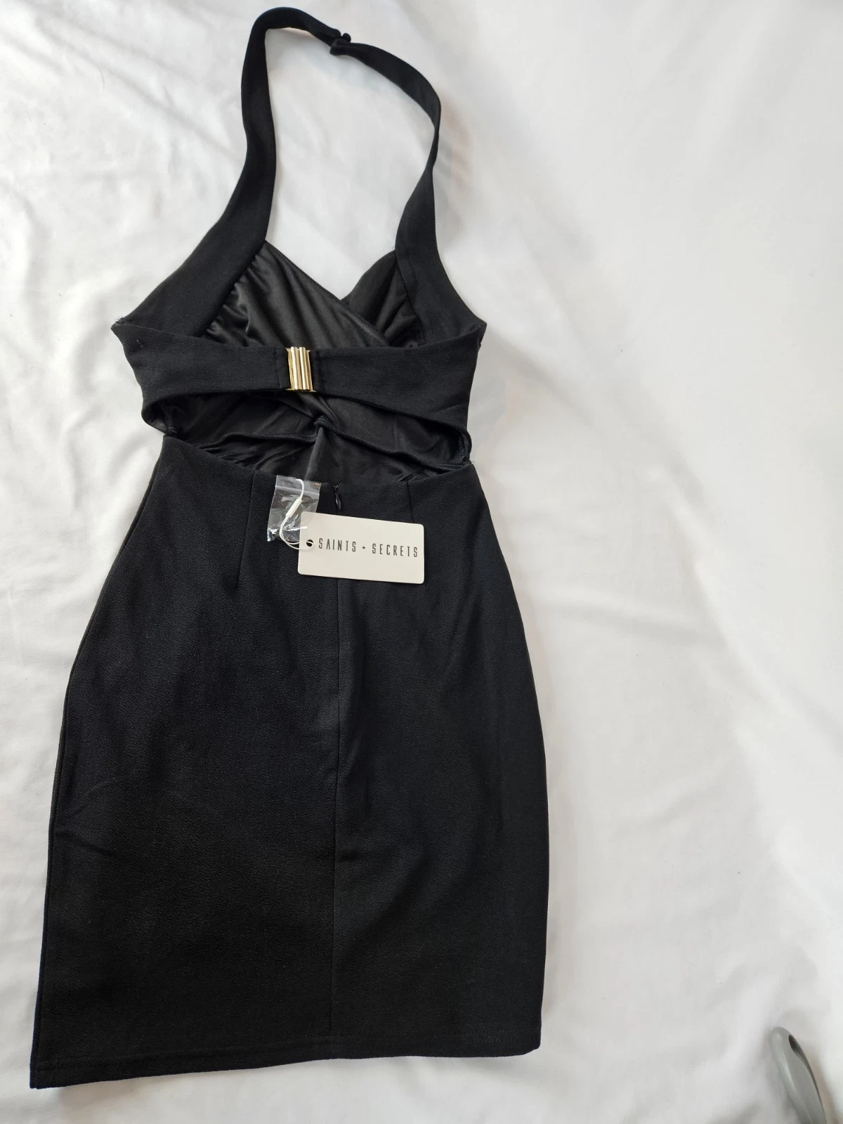 VETEMENTS Nuovo con etichetta! Saints & Secrets Donna Nero Medio Halter Chiusura Oro Schiena Elasticizzata Ritagli