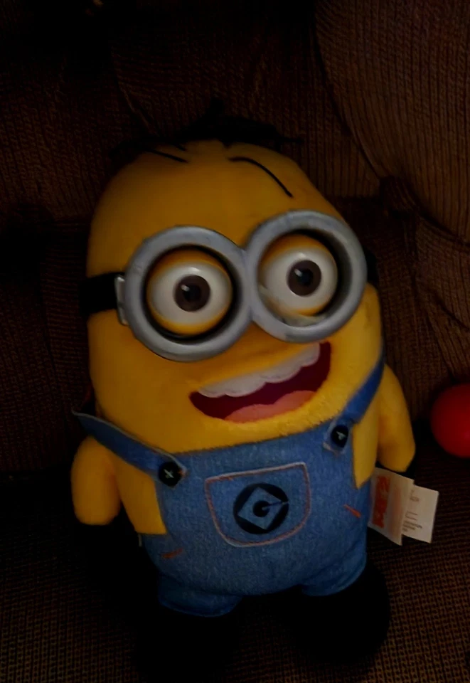 DESPICABLE ME 2 MINION DAVE Talks Ilumina Ojos Pop Out Peluche Thinkway Juguetes 11" Foto 2 de 4