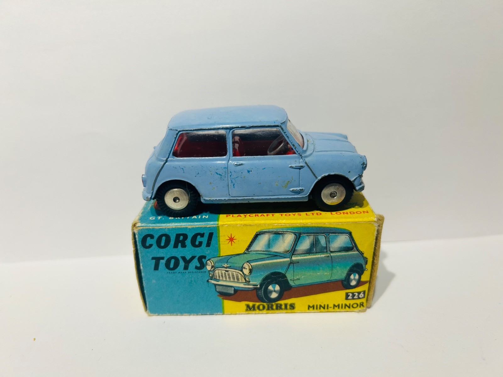Corgi 226, Morris Mini - Free Price Guide & Review