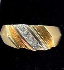 Men's 14kt Yellow Gold Diamond Wedding Band - 8.1 Grams Size 10
