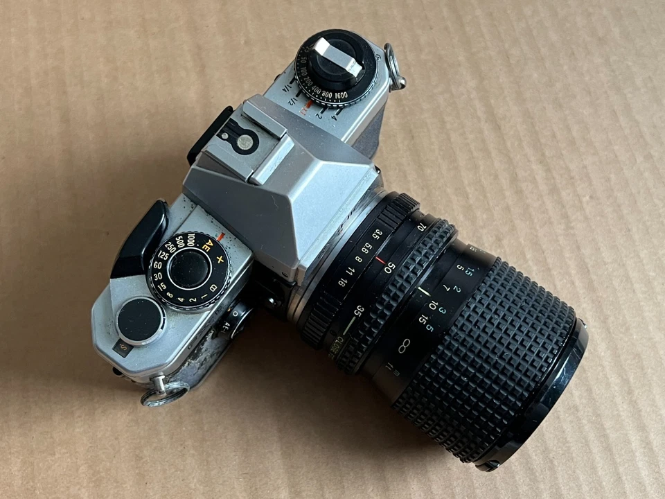 Cámara SLR de cuarzo Yashica FX-D de 35 mm con lente RMC Tokina 35-70 mm 1:3,5 SIN PROBAR Foto 4 de 4