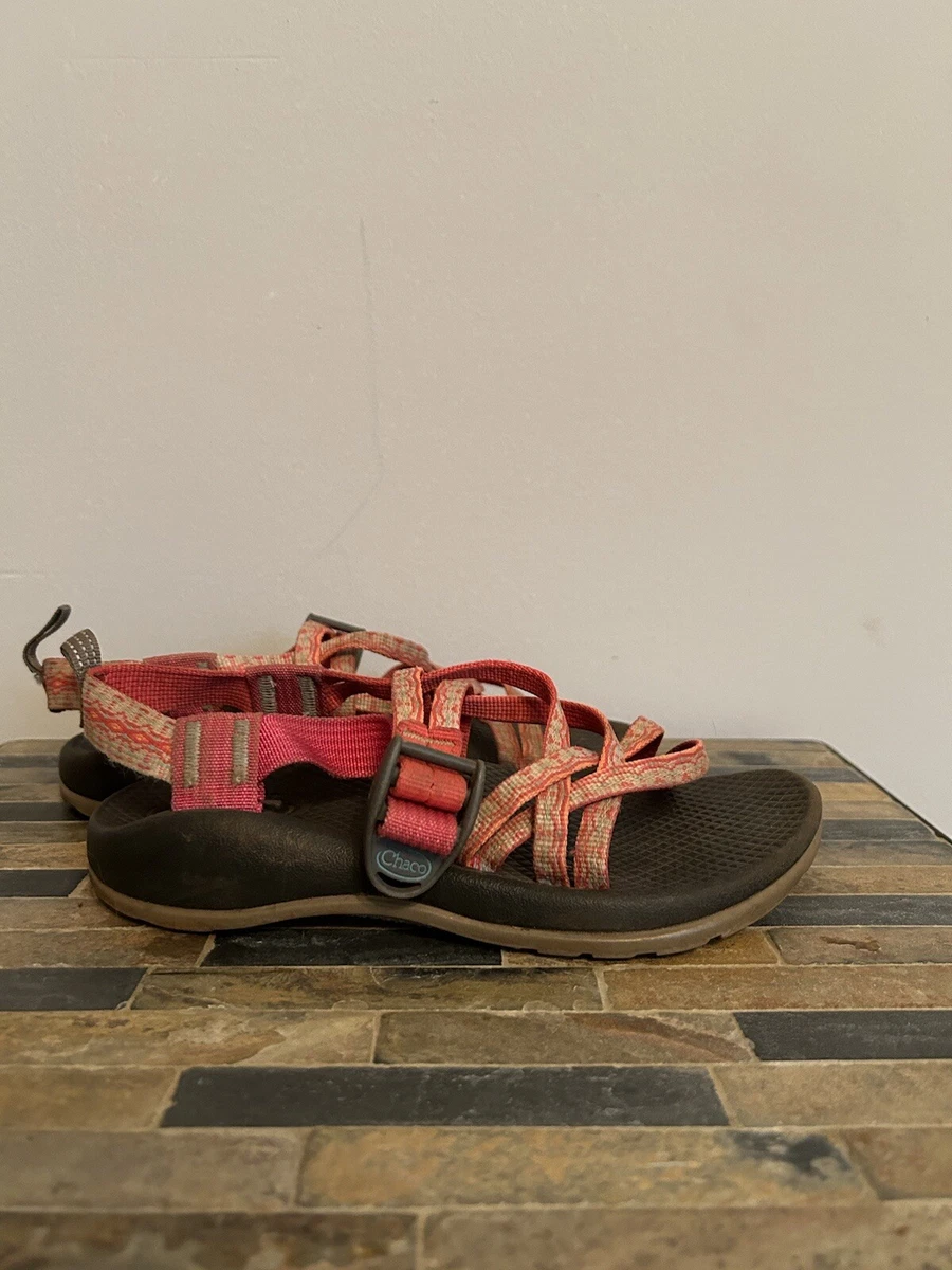 Boys chacos size 2 sale