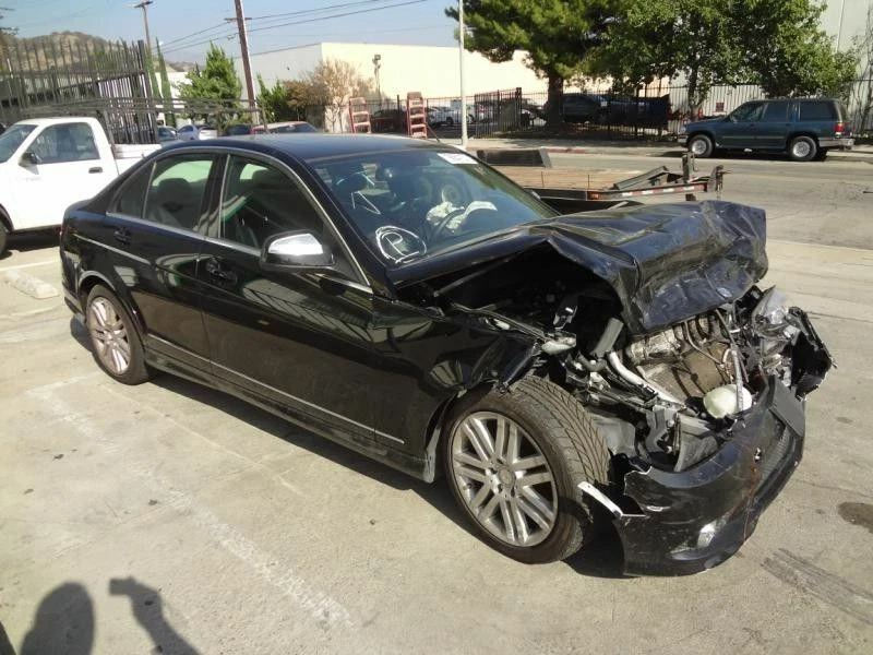 2009 C300 Rocker Panel Moulding 32058 Foto 2 de 4