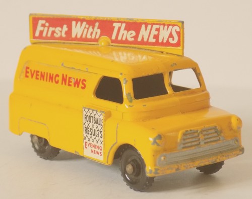 Lesney Matchbox 1-75 Series No.42A/BPW(24) Bedford CA Evening News Van c.1957. - Picture 5 of 8