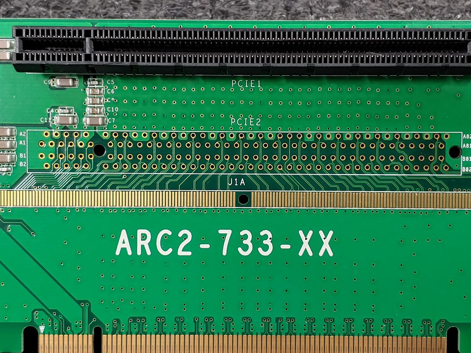 AMERIRACK AMERI-RACK ARC2-733-XX ARC2-733 Series PCIEXLINK-X8 Riser ...
