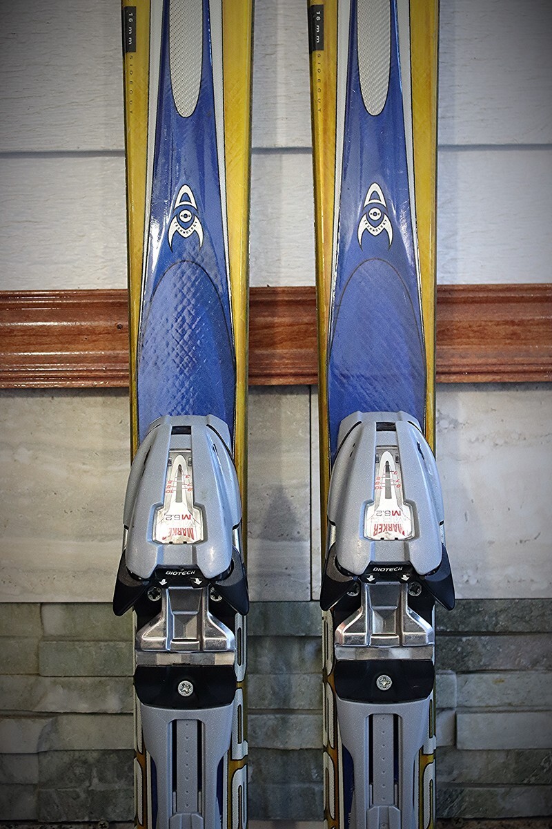 burton custom snowboard for sale Burton Custom Flying V Demo Snowboard 2026 DEMO CUSTOM FLYING V SB 25-26  Burton  UtahSkis