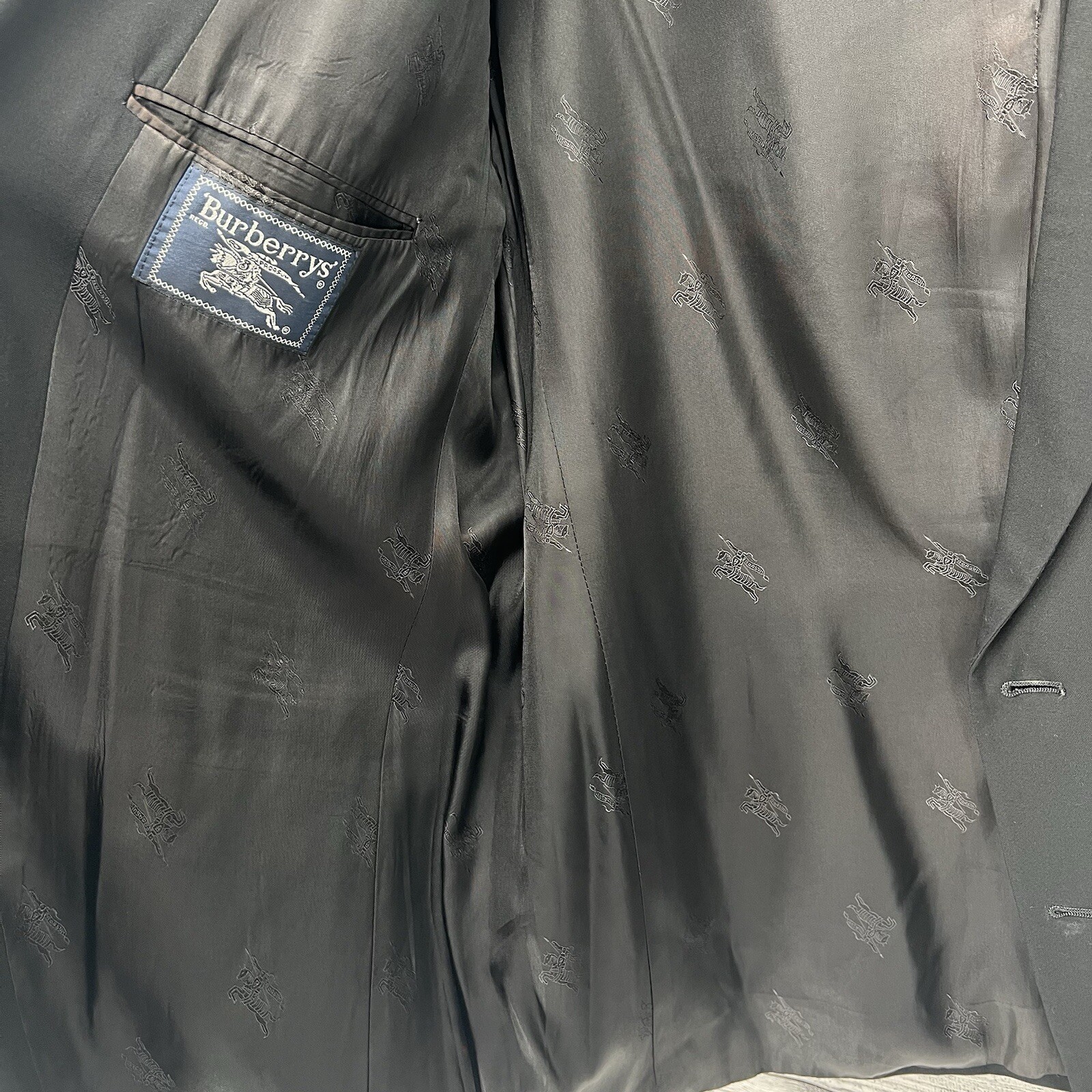 Burberry's Men’s Black Blazer Sport Coat Gold Button Jacket Size 46L Flaws thumbnail 5