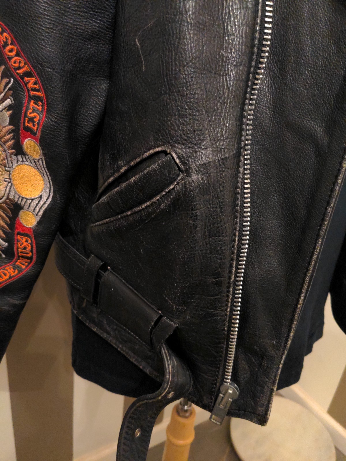 Very Rare harley-davidson leather jacket mens XL  Embroidery Patches Black Biker image 5