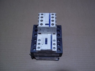 Telemecanique LC1D25 LAD4RCU/LC2D25 Reversing Contactor 40Amp 120V Coil w/LADN22