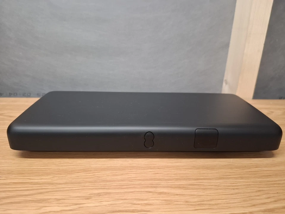 EE TV Box Pro Freeview TV Box neuestes Modell - (RTIW387) nur Verpackung