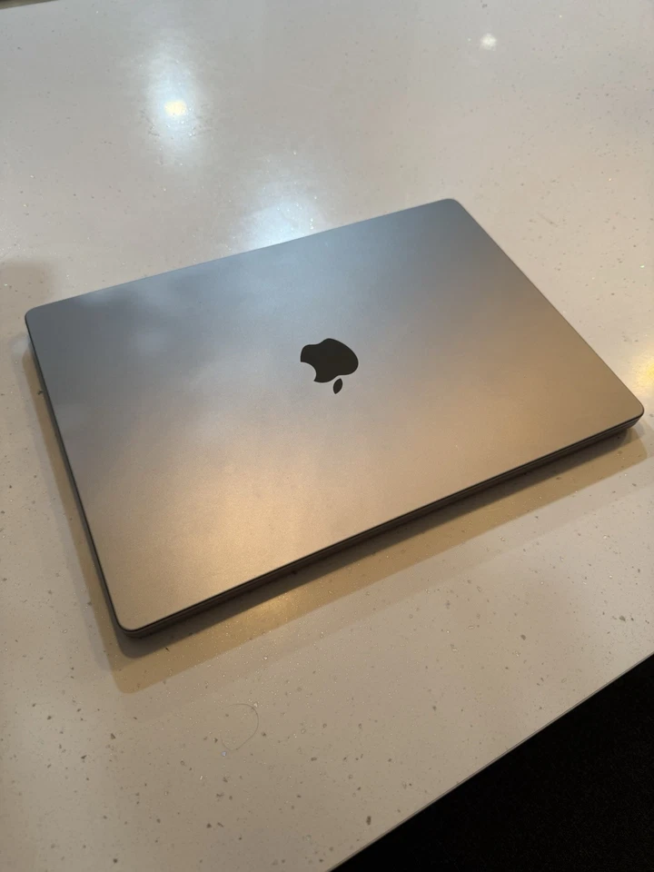 Apple MacBook Pro 16" M1 Max · 32GB · 512GB, photo 4 of 5