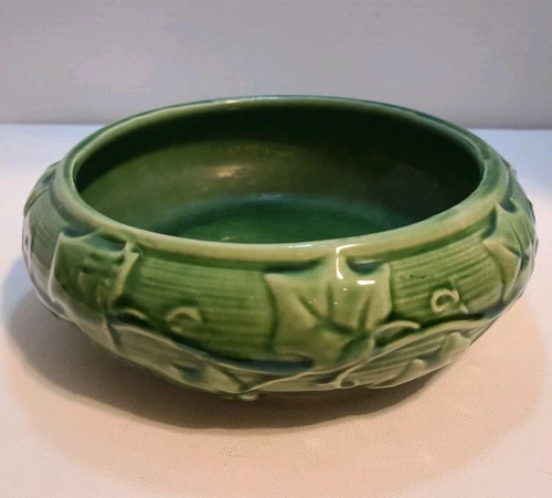 VTG Shawnee USA Art Pottery #3025 Green 8” Round Ivy Leaf Dish Garden Planter