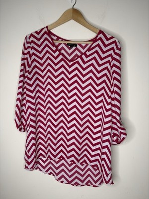 Kiara Blouse Womens M Red White Chevron 3/4 Sleeve Top Tunic Artsy Office