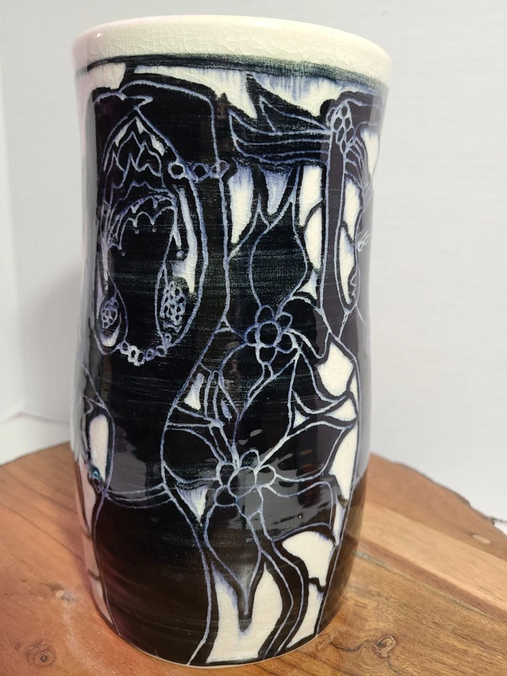 Ceramic Black/White Vase Women/Flowers Pattern By LISA HOFF 1999 - Image 2 of 4