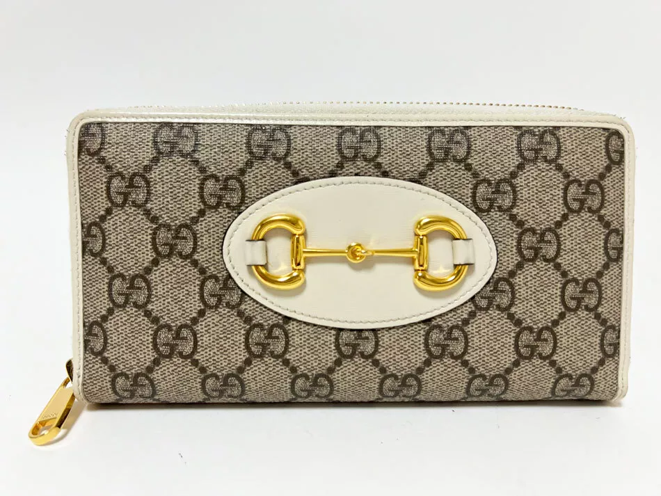 Portefeuille à fermeture éclair GUCCI Horsebit GG Supreme PVC cuir long portefeuille gris blanc cassé
