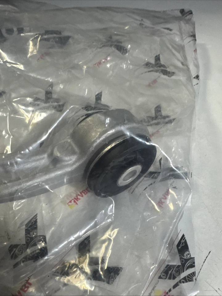 Braço de controle superior esquerdo dianteiro e junta esférica BMW BMW X5, BMW X6 Karl 31126776417 - Imagem 2 de 4