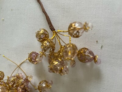 NEU EXKUSIV 2 x Acryl Perlen am Golddraht, transp.zartlila Gold Deko 8 cm