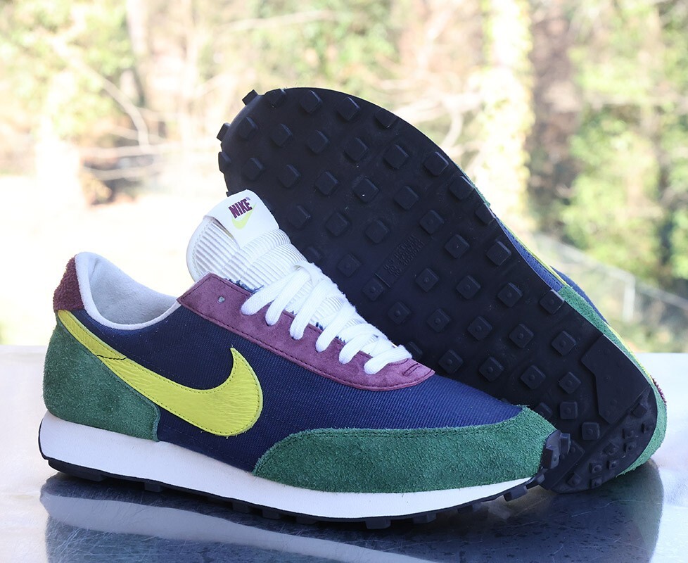 someday Nike Daybreak Cosmic Bonsai Men's Size 11 Obsidian Yellow Custom