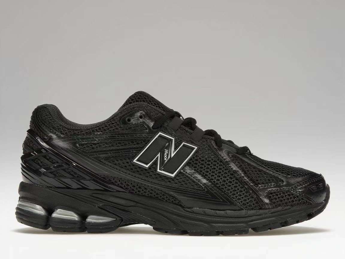 New Balance 1906R Low Black Metallic Silver - M1906RJB
