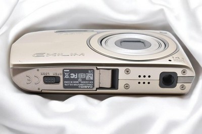 CASIO EXILIM EX-Z2300ゴールド Amazon | CASIO デジタルカメラ EXILIM 1410万画素 5倍 ゴールド EX