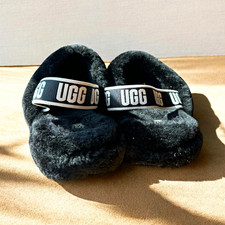 UGG Fluff Yeah Women s Black Faux Fur Slide Slippers Logo Cushioned Size 8