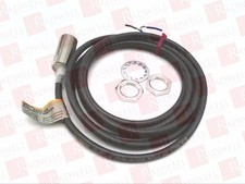 OMRON E2E-X5Y1-US 2M / E2EX5Y1US2M (USED)