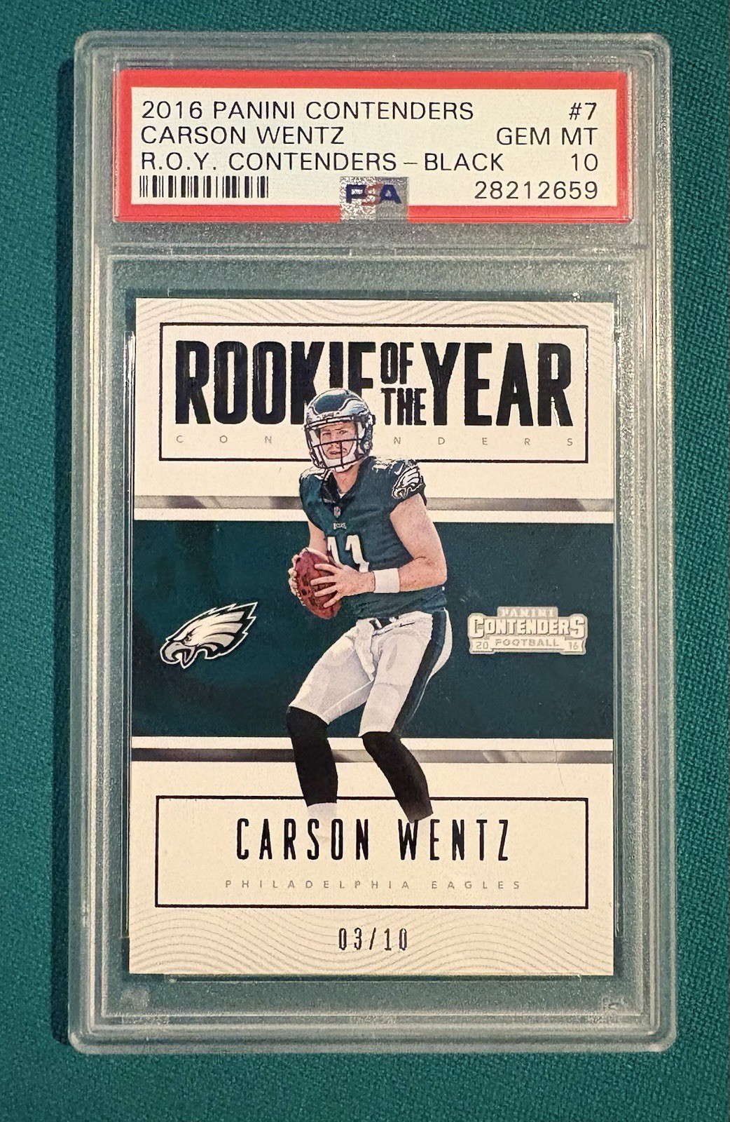 Carson Wentz Panini Contenders Rookie of the Year Contenders #7 Black