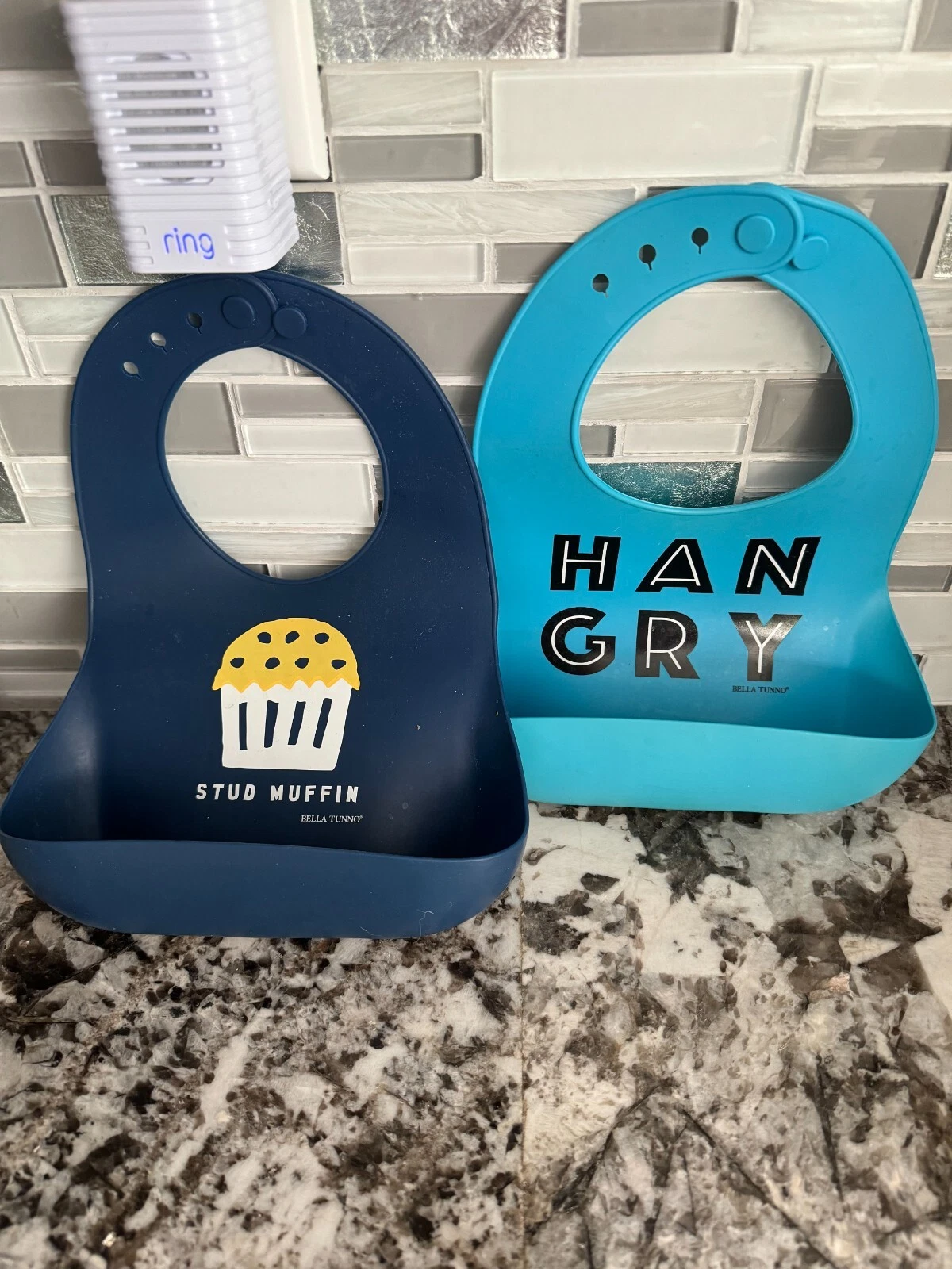 2 Bella Tunno Wonder Bibs